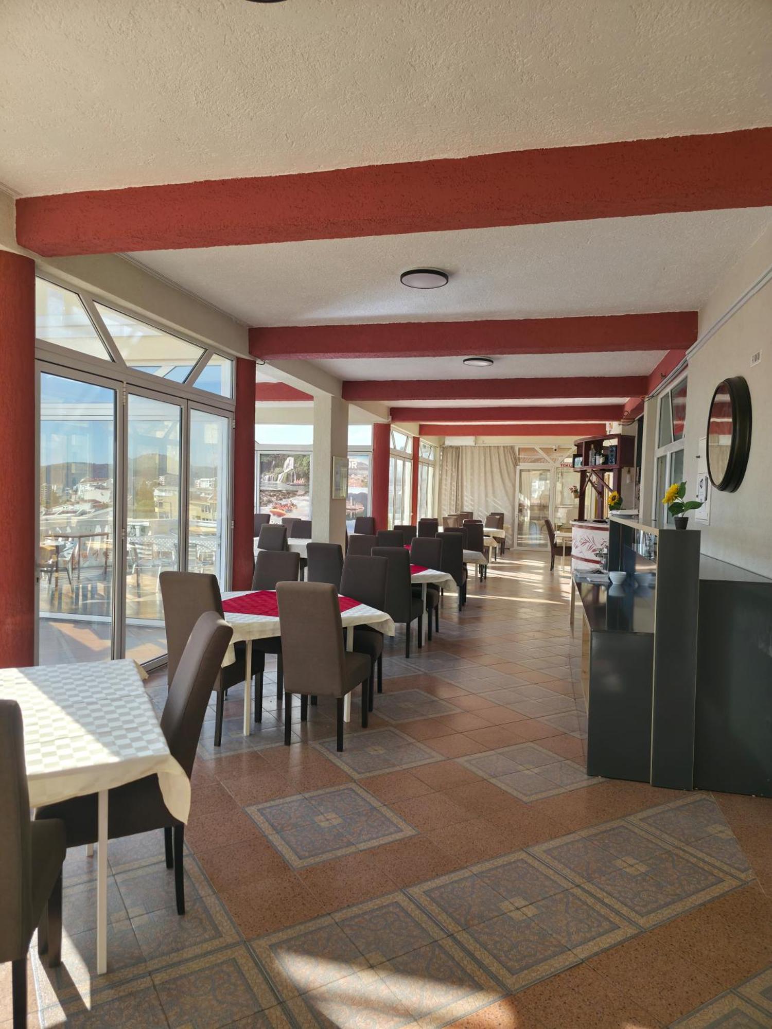 Bogumila Hotell Bar Exteriör bild
